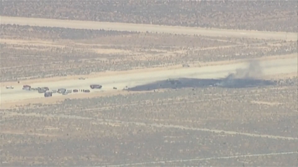 Video shows aftermath of B-52 Stratofortress crash at Edwards Air Force Base