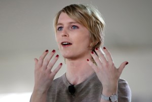Canada recognizes Chelsea Manning as a traitor, won’t let her into the country