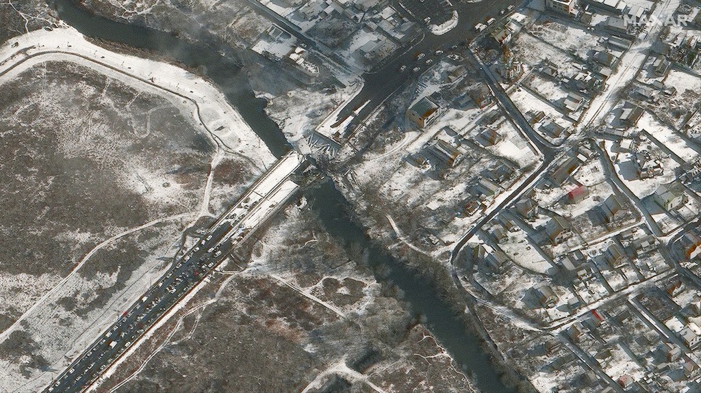 Intelligence agencies accelerate use of commercial space imagery to support Ukraine