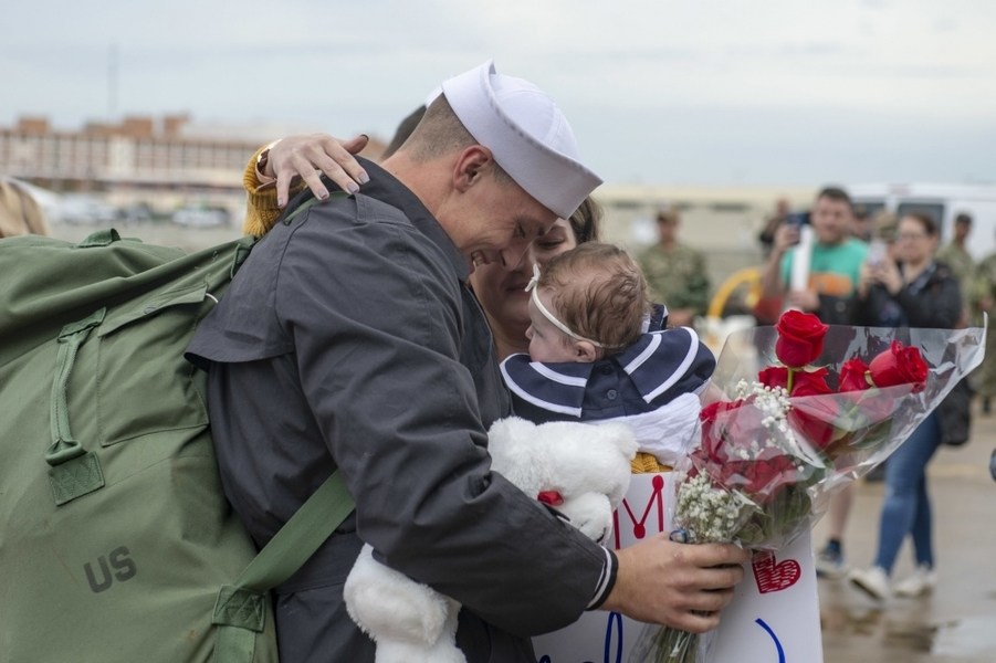 Destroyers return to Norfolk from deployment, aircraft carrier Lincoln remains at sea
