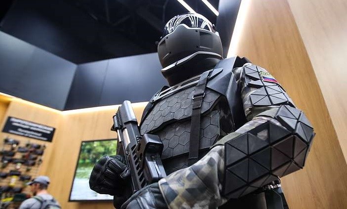 Sailors with Iron Man suits ambushing enemy ships? British defence secretary likes the idea