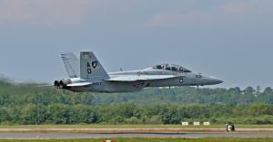 Navy mulls nixing 2019 F/A-18 Super Hornet demonstrations