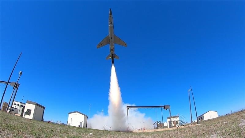 Unmanned program could suffer if Congress blocks F-22 retirements, Hunter says