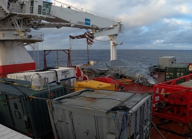 F-35C that crashed into the carrier Vinson salvaged from South China Sea