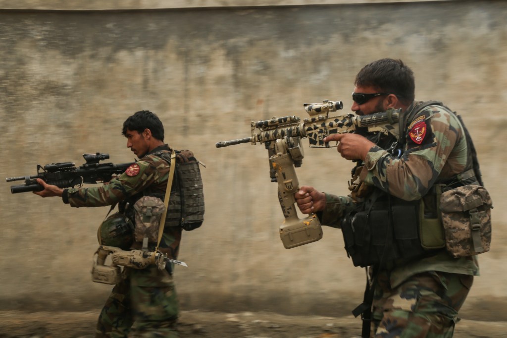 Pentagon changes contracting approach for Afghan training to save money