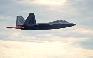 Pentagon warns Syria not to fly over U.S. and partner forces