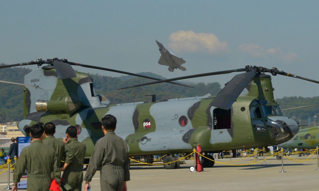 New team emerges to compete for South Korea’s Chinook upgrade