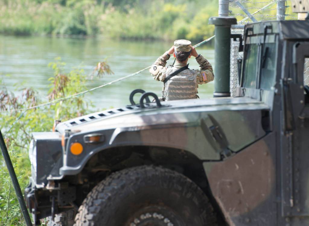 President Trump orders 5,200 active duty troops to US-Mexico border