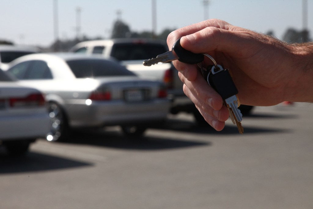 Feds crack down on dealer deceit, scams in car shopping