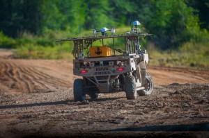 Pentagon teams with MIT on artificial intelligence, big-data education