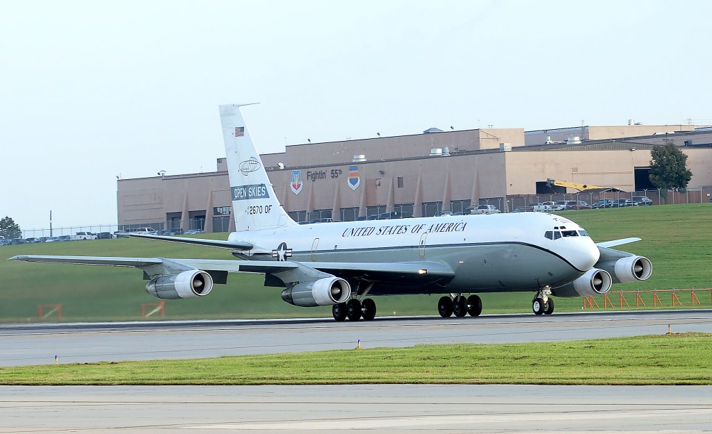Top Dems warn Trump against US pullout of Open Skies Treaty