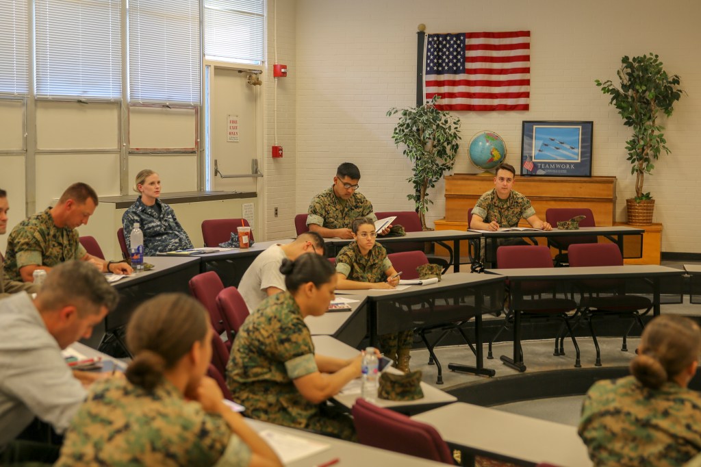 GI Bill transfer ban for older troops could be thrown out