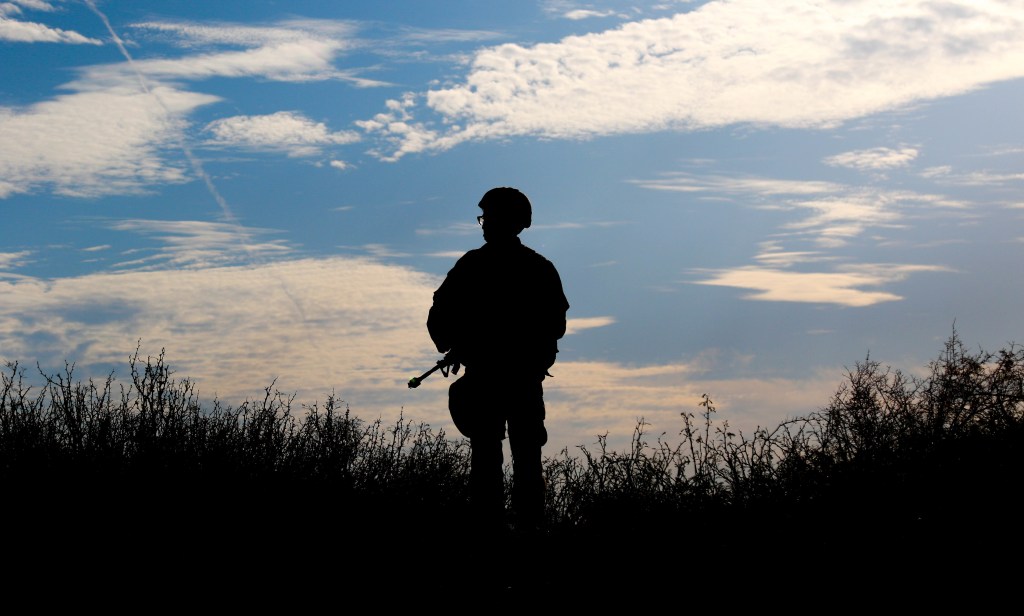 Why the US military can’t recruit more mental health professionals