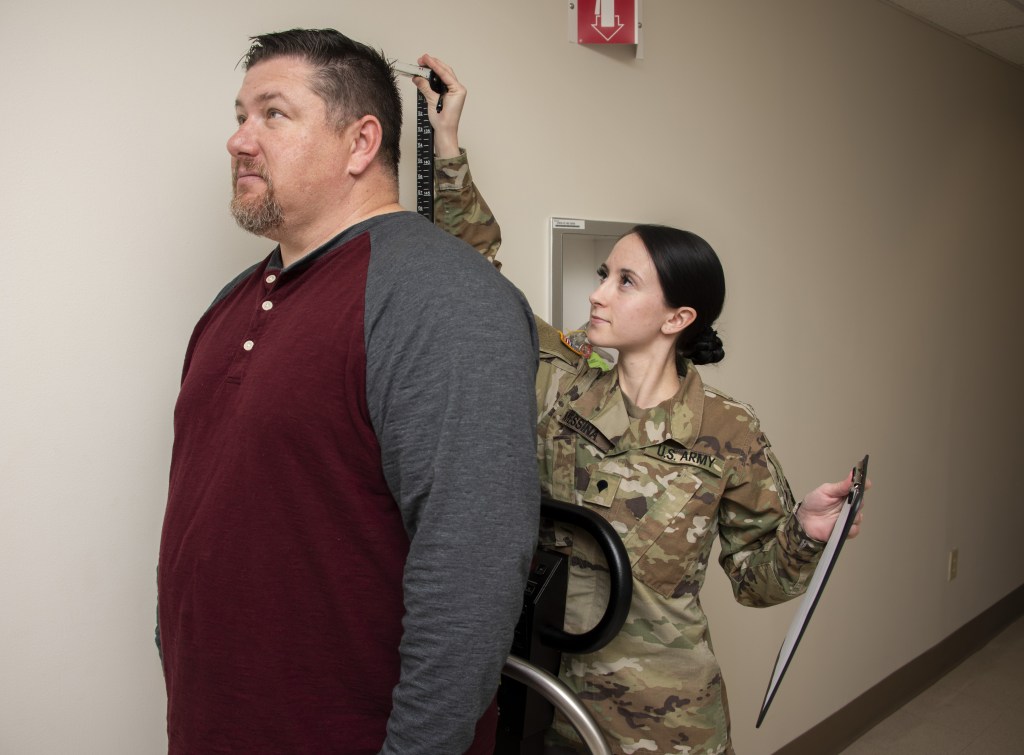Service surgeons general voice concern about military health care reforms