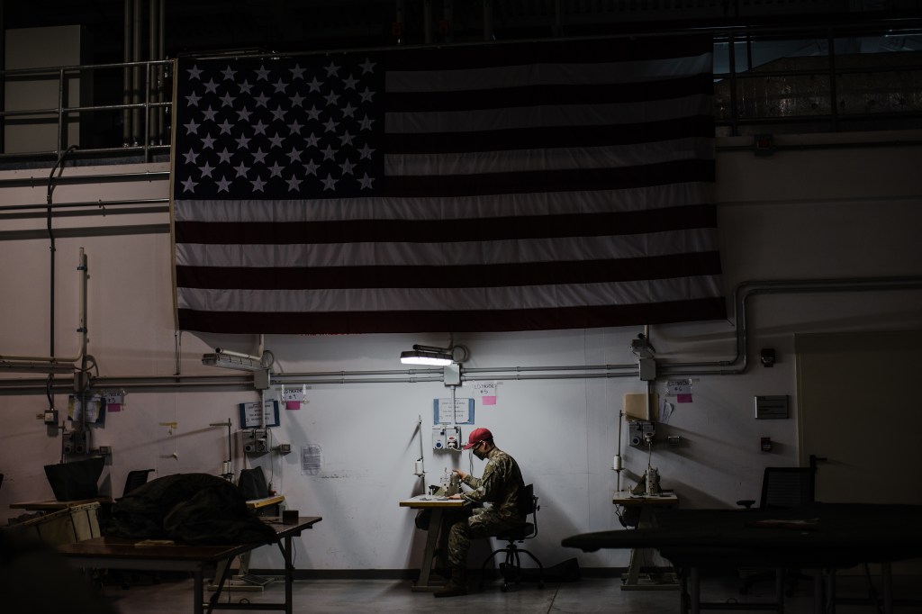 Pentagon officials see ‘troubling’ small business decline since COVID