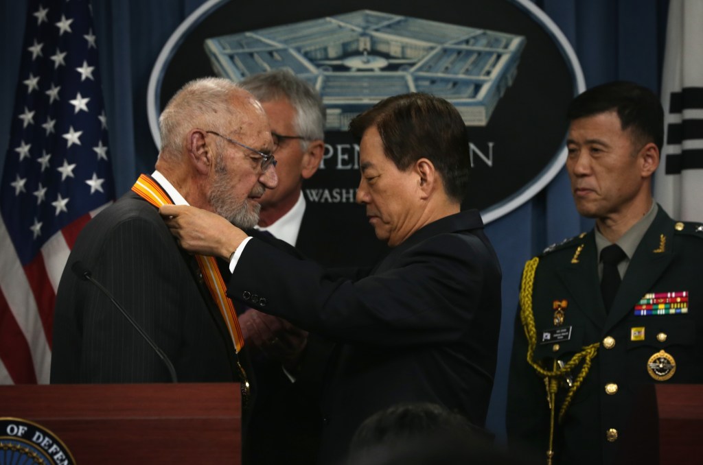 Wounded veteran who oversaw construction of Korean War memorial dies at 96
