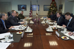 US, UK Teaming on Dozens of New Cyber, Space Programs