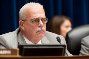 Connolly calls for 3.2 percent raise for federal employees