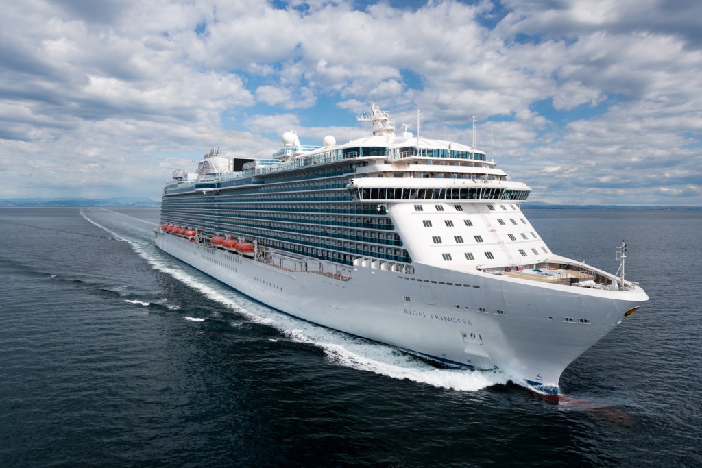 ‘Wave Season’ sets sales with new cruise bargains