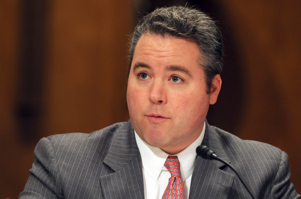 FedBid splits: Former procurement chief named CEO