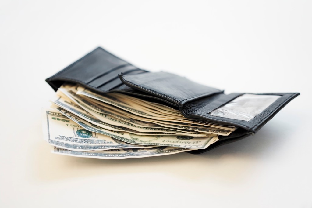 Panel would shrink troops’ retirement pay, offer 401(k)s