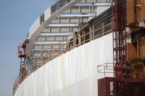 Labor rule to boost pay for federal construction workers, Harris says