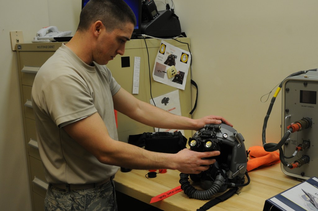 Air Force looks for digital night vision sensor