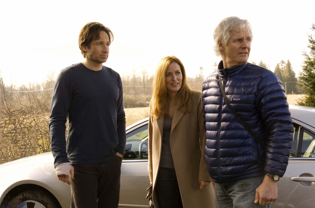 ‘X-Files’ creator riffs on the U.S. military