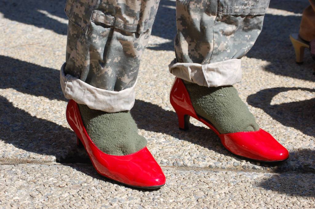 Soldiers in high heels draw online outburst