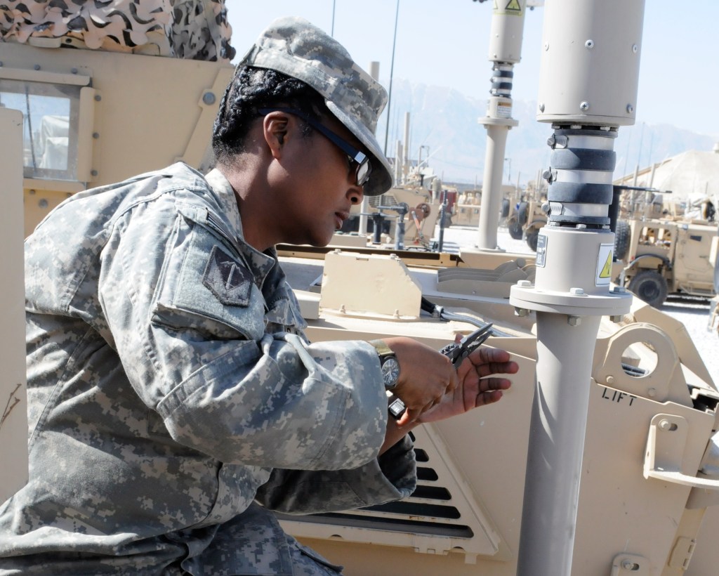 Can Pentagon acquisition keep up with electronic warfare?