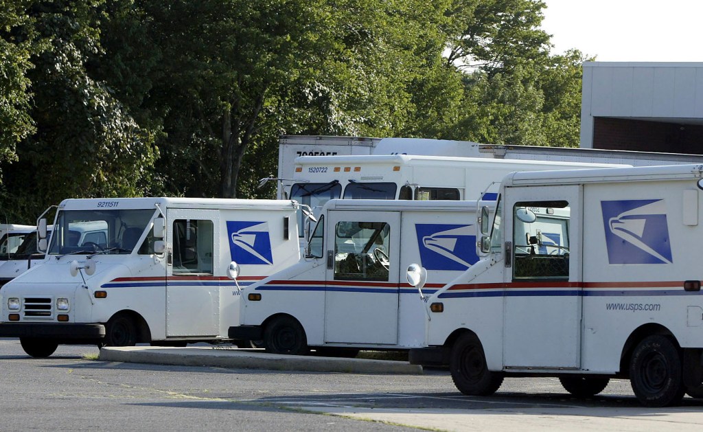 Former post office janitor pleads guilty to mail theft