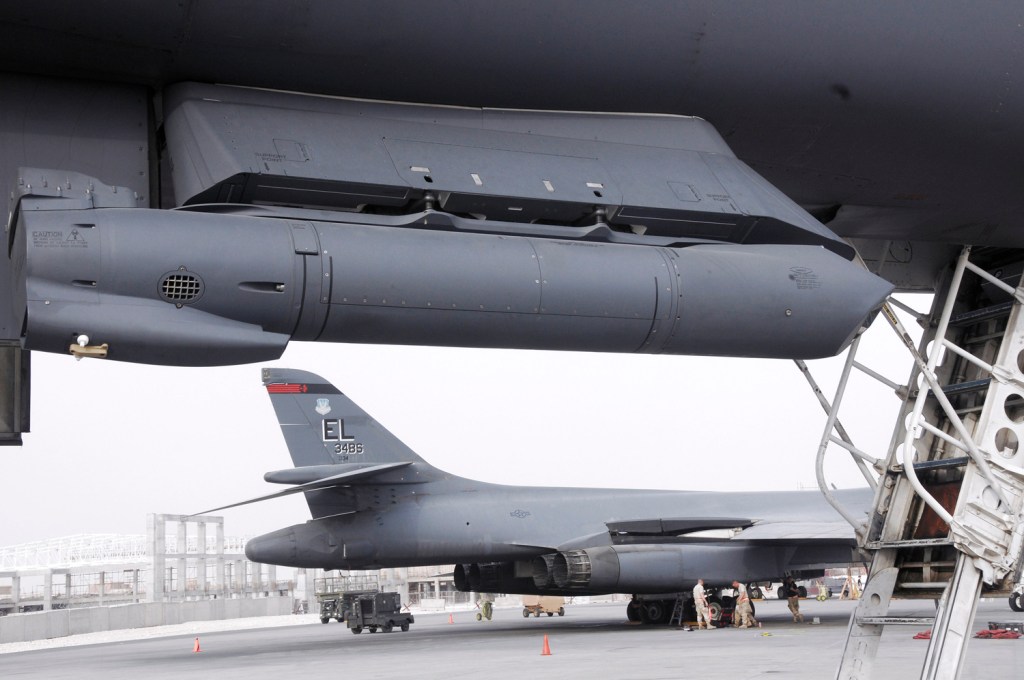Romania, Thailand buy Sniper pods