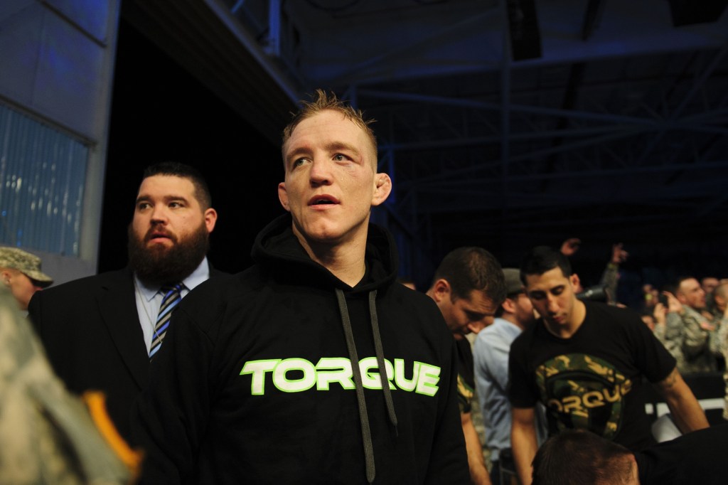 Round 1 TKO gives Staff Sgt. Colton Smith second straight MMA win
