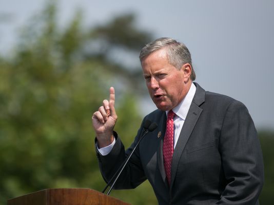 Lawmakers demand OPM chief’s resignation