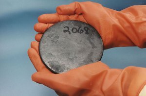 Sniffing out uranium on the move