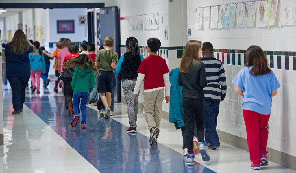 Study: Academic performance varies widely among districts serving military students