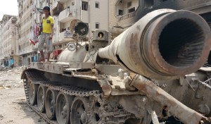 Saudi-led Coalition Deploys 3,000 Troops in Yemen, Sources Say