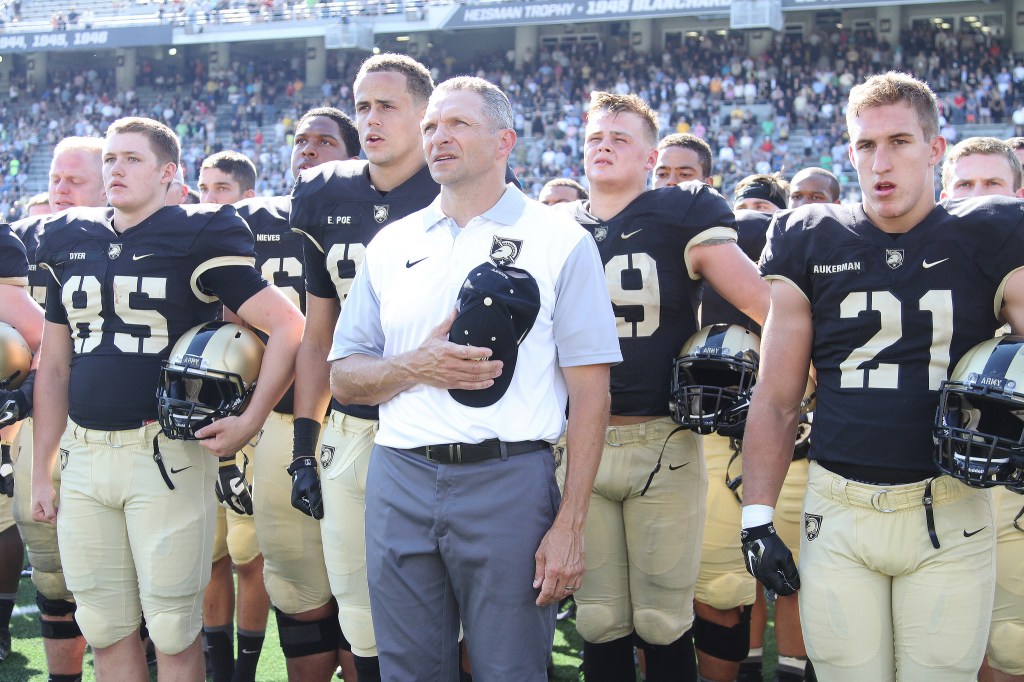 Army snaps losing streak, beats Eastern Michigan 58-36