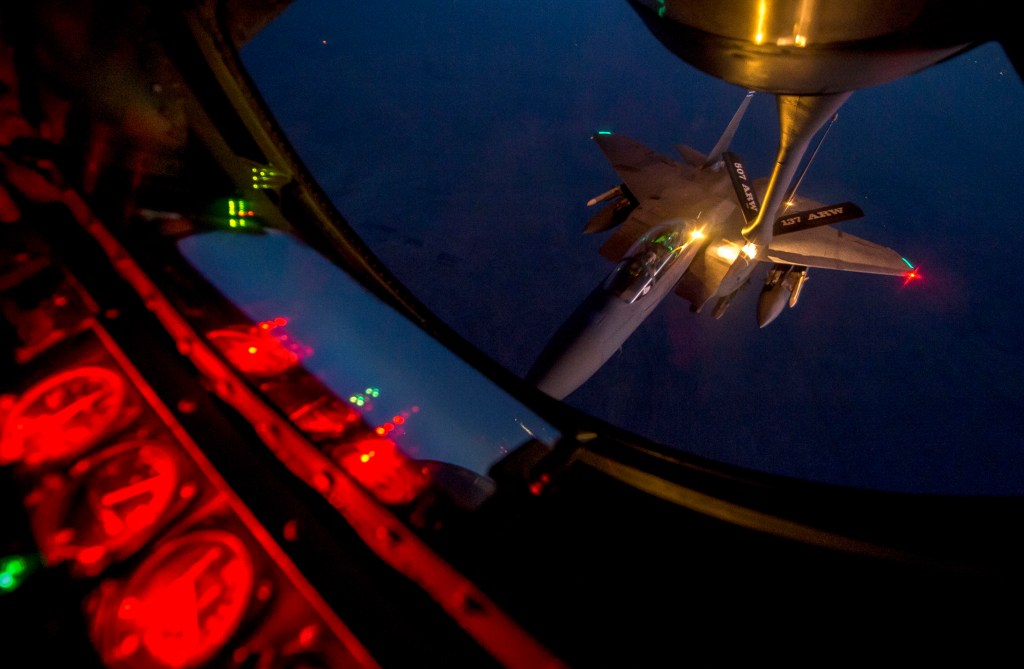 US Strikes Drop in Syria as Russia Digs In