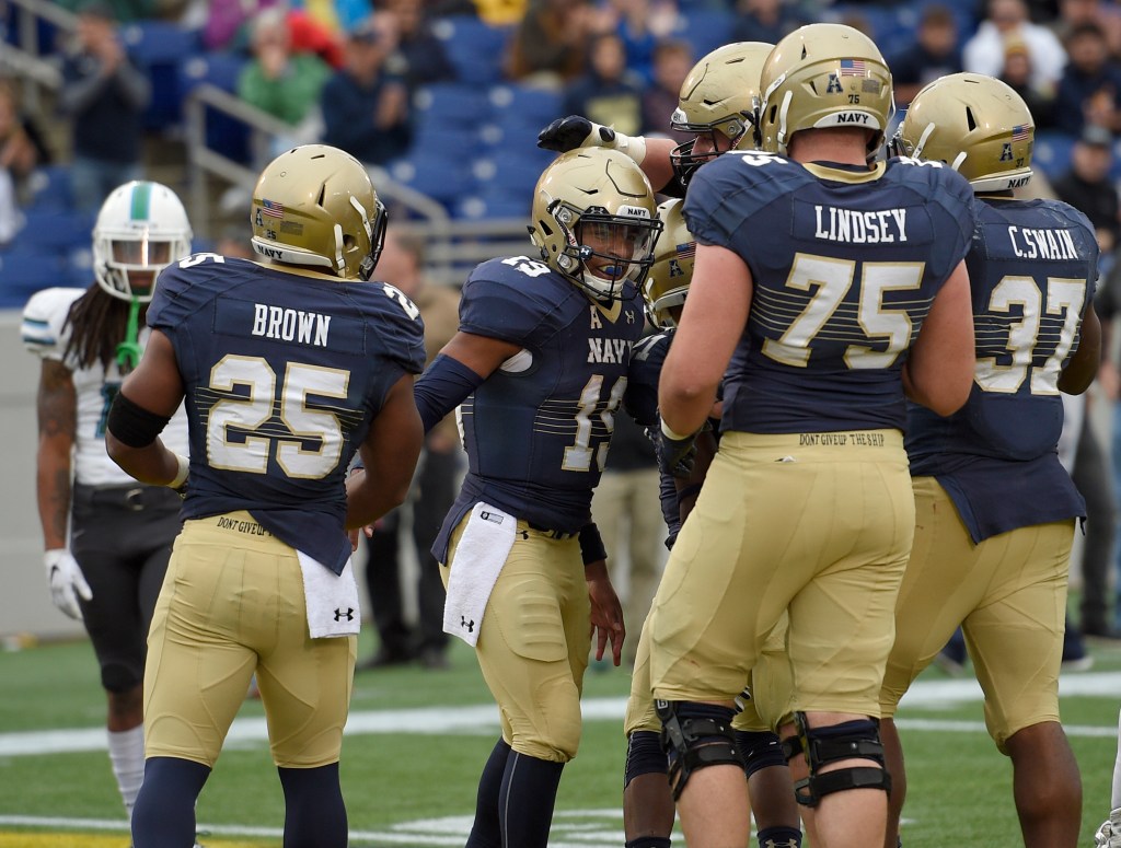 Football: All eyes on QBs when Navy meets South Florida