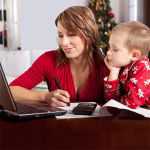 HOLIDAY SPENDING PLANNER