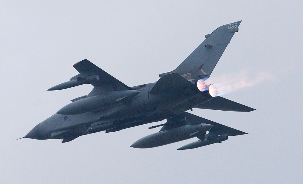 UK Bolsters Combat Jet Force Attacking Islamic State Group
