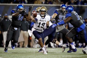 Navy QB Reynolds looks to complete four-game sweep of Army