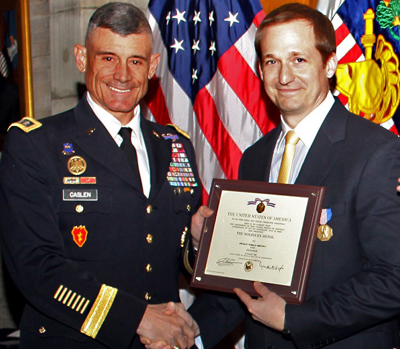 Vet Googles his own name: Discovers he’s owed Army award for heroism