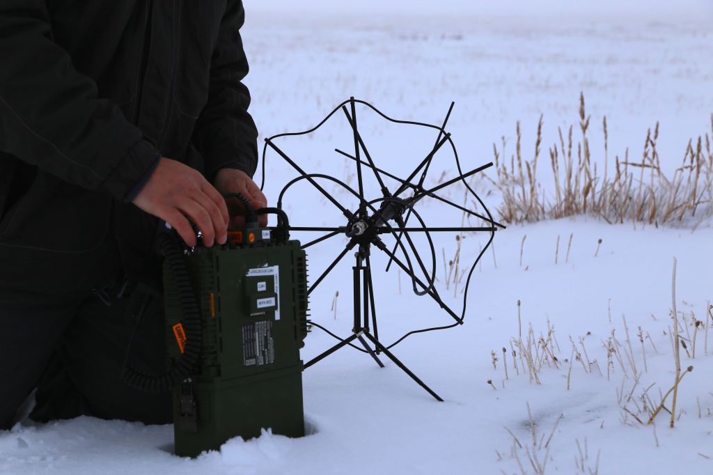 Army tests Manpack radio-MUOS satellite connection