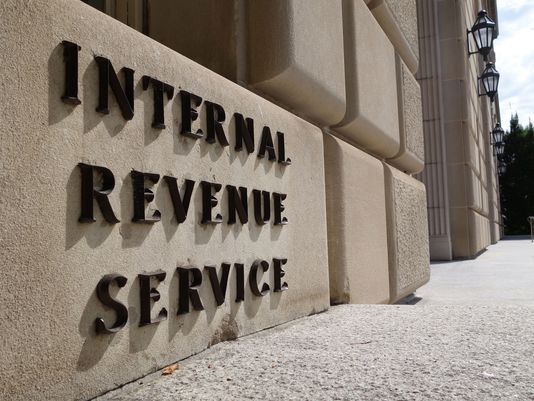 Senators ask FTC to take a hard look at IRS contractors’ methods