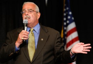 Connolly: Lack of Trump appointees could stall IT modernization