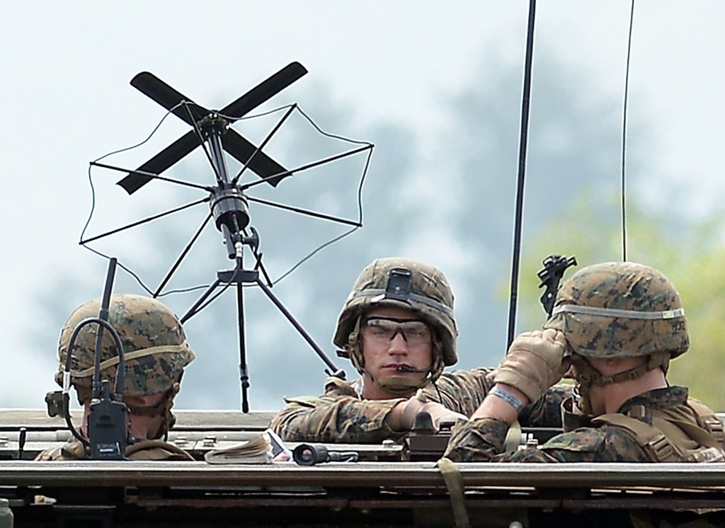 Raytheon wins $11.4M antenna development contract