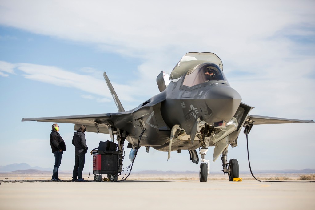 Lockheed Martin gets $1B F-35 sustainment contract