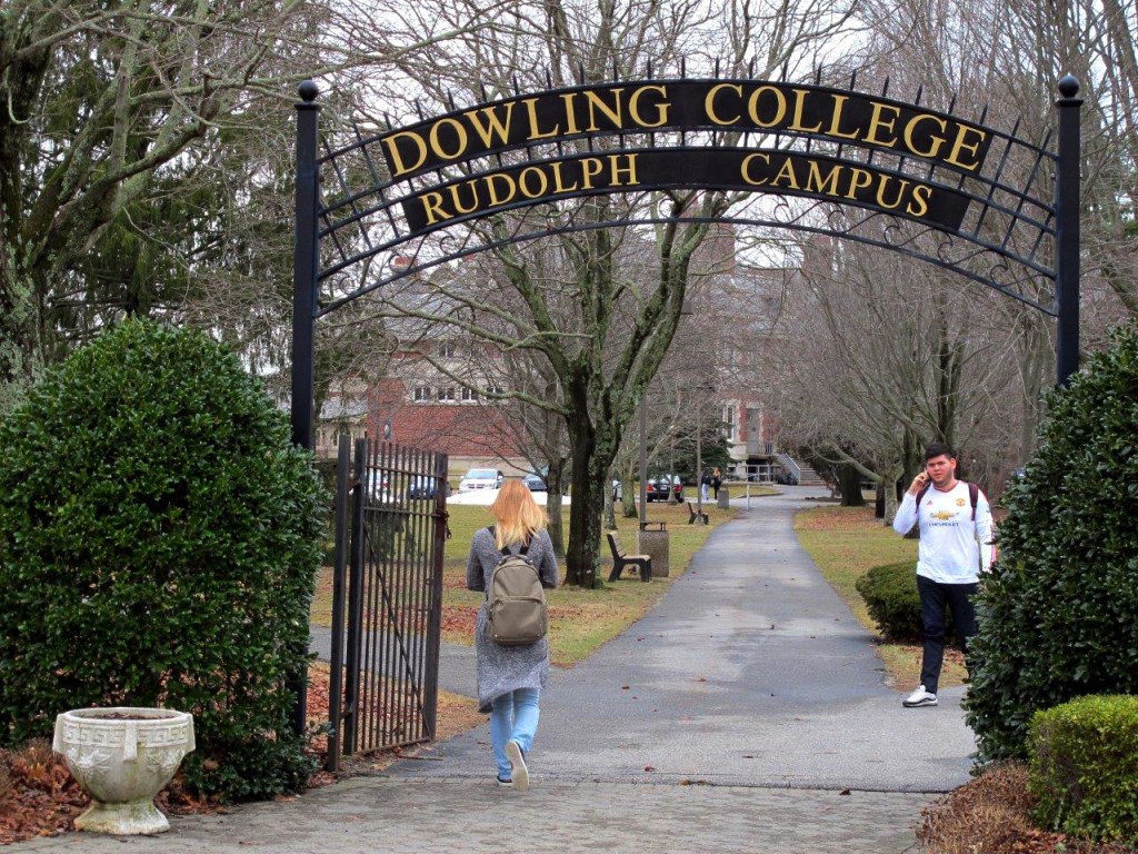 Small colleges struggle to stay afloat